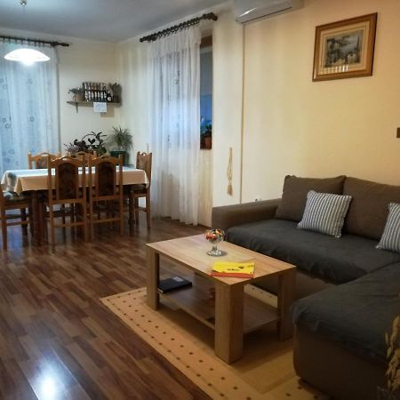 Ferienwohnung Apartman Rosa Skradin Exterior foto