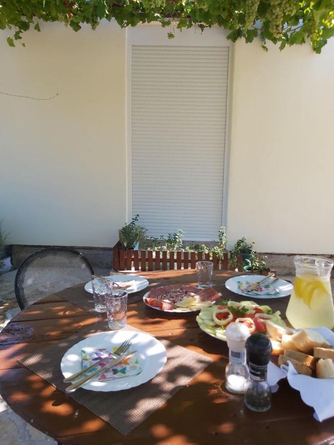 Ferienwohnung Apartman Rosa Skradin Exterior foto